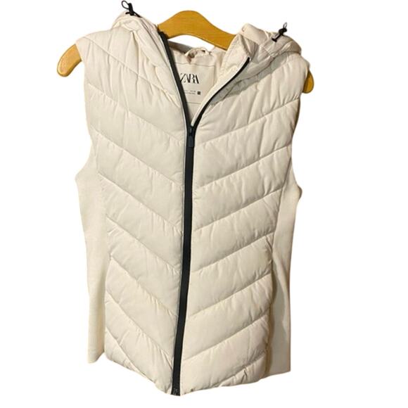 Zara White Quilted Puffer Vest large - Picture 1 of 8